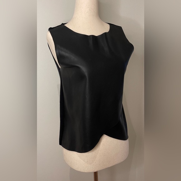 Zara Knit Sleeveless - Picture 3 of 6